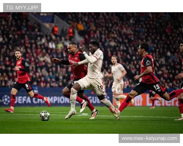 凯恩禁区抽射入网,拜仁无可阻挡 凯恩禁区抽射入网,拜仁无可阻挡