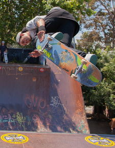 开云网页版登录入口-全国青少年滑板锦标赛青春燃烧，中国青少年滑板锦标赛冠军  第1张