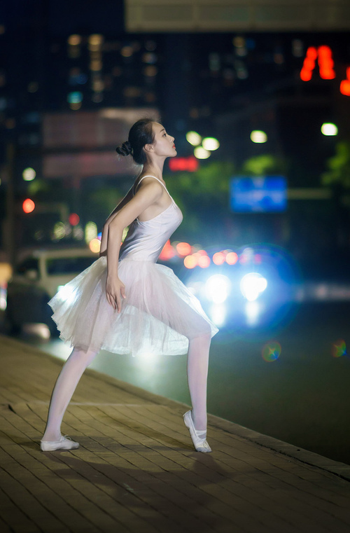 开云平台-新闻中心调整销售战略，新闻营销的策略和优势是什么