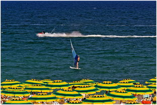 kaiyun体育综合-“快艇冲浪：速度、力量与技术的融合，马鞍山赛场极限对决”