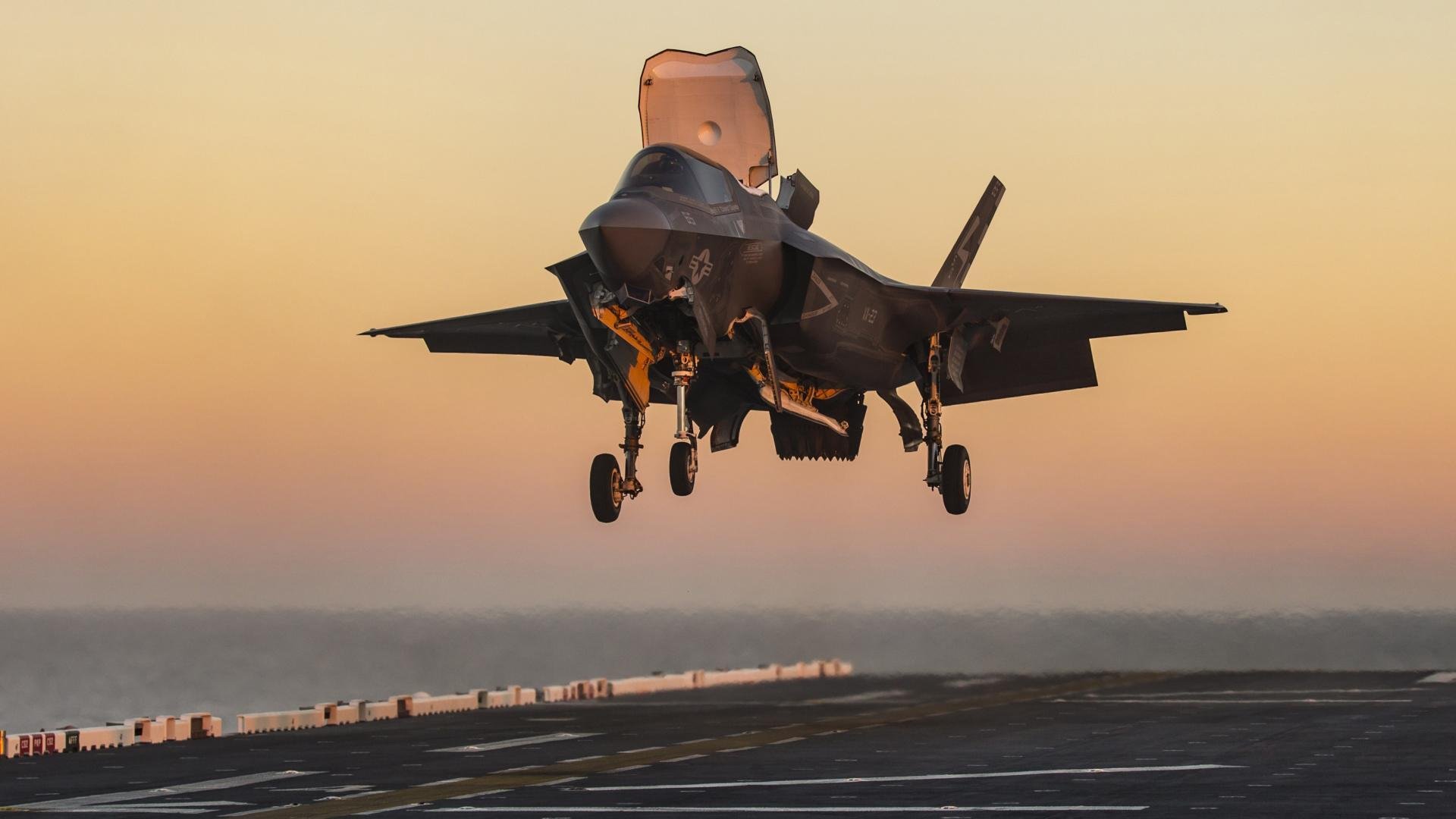 开云官网APP下载-中国足球俱乐部推动退役球员转型做教练，中国足球退役 男运动员