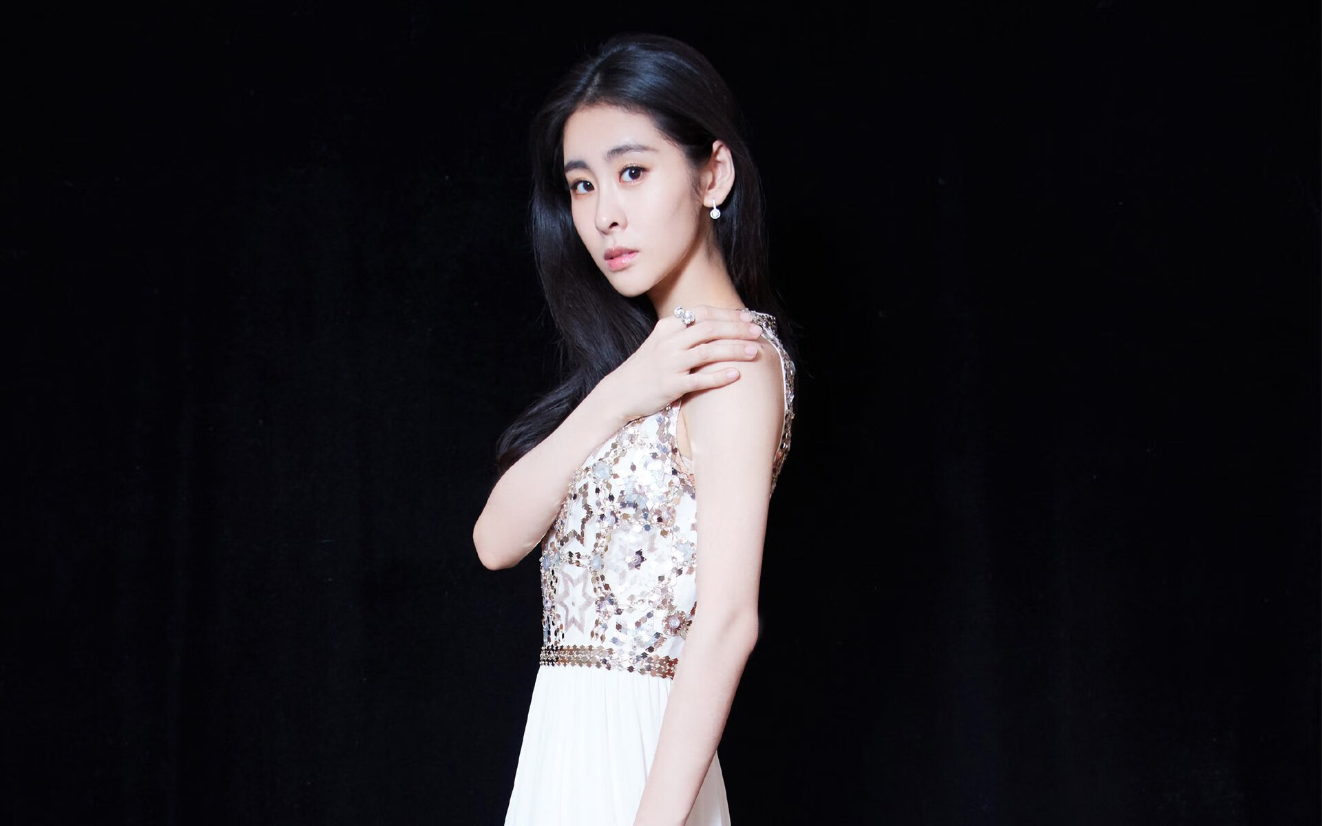 kaiyun官方网站-达米恩·麦肯齐：全黑队的进攻先锋，速度与技巧并存